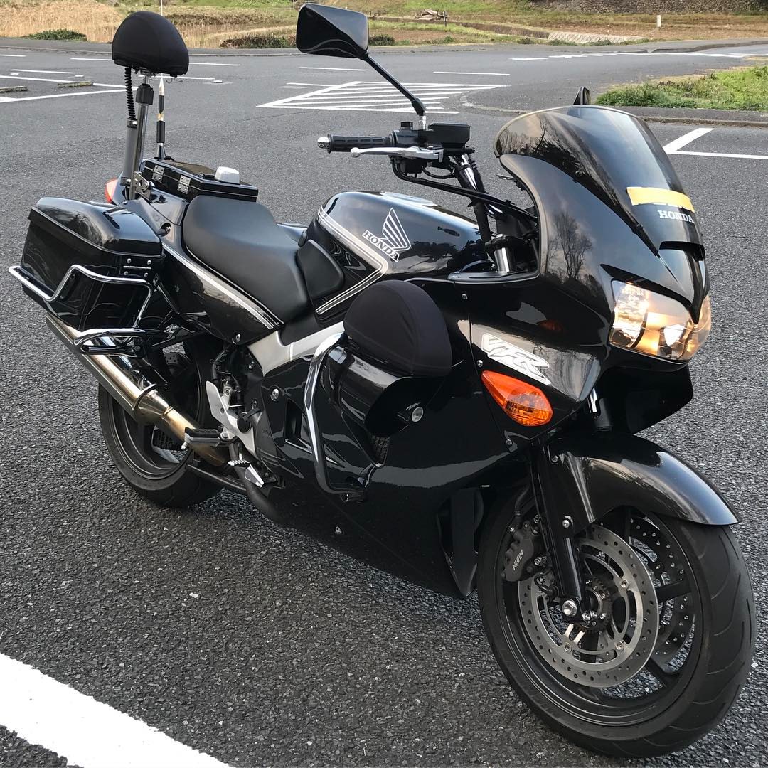 RC49 Cop Bike - V4 Dreams RC49 Cop Bike - V4 Dreams